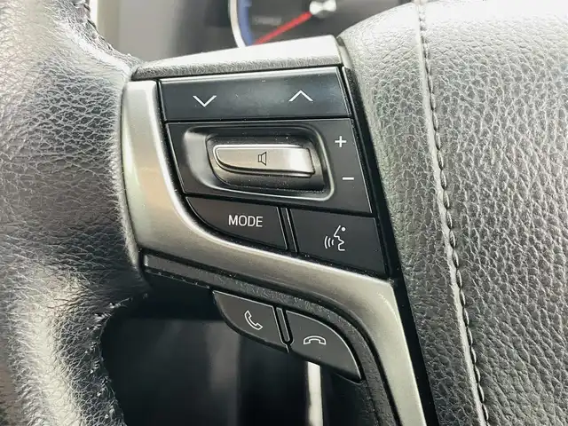 トヨタ クラウン ハイブリッド アスリートS 福島県 2015(平27)年 5.3万km ホワイトパールクリスタルシャイン サンルーフ/純正ナビ/・フルセグ/TV/CD/BD/BT/SD/USB/AUX/バックカメラ/クルーズコントロール/LEDオートライト/・フォグライト/パワーシート/・シートヒーター/・エアーシート/純正アルミホイール付きサマータイヤ/ダウンサス/純正ビルドインETC/ドラレコ/社外レーダー/ステアリングスイッチ/・ハンドルヒーター/プッシュスタート/・スマートキー