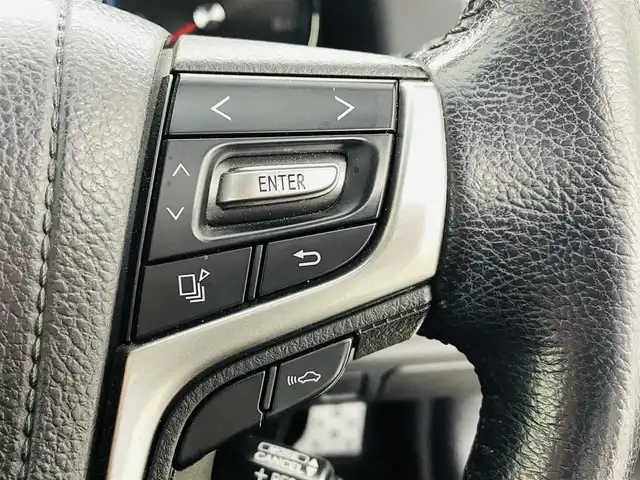 トヨタ クラウン ハイブリッド アスリートS 福島県 2015(平27)年 5.3万km ホワイトパールクリスタルシャイン サンルーフ/純正ナビ/・フルセグ/TV/CD/BD/BT/SD/USB/AUX/バックカメラ/クルーズコントロール/LEDオートライト/・フォグライト/パワーシート/・シートヒーター/・エアーシート/純正アルミホイール付きサマータイヤ/ダウンサス/純正ビルドインETC/ドラレコ/社外レーダー/ステアリングスイッチ/・ハンドルヒーター/プッシュスタート/・スマートキー