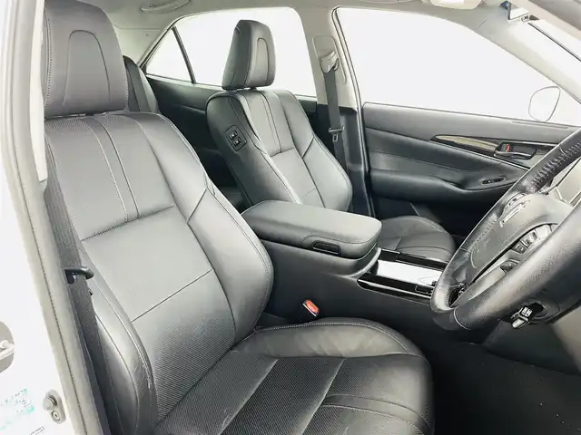 トヨタ クラウン ハイブリッド アスリートS 福島県 2015(平27)年 5.3万km ホワイトパールクリスタルシャイン サンルーフ/純正ナビ/・フルセグ/TV/CD/BD/BT/SD/USB/AUX/バックカメラ/クルーズコントロール/LEDオートライト/・フォグライト/パワーシート/・シートヒーター/・エアーシート/純正アルミホイール付きサマータイヤ/ダウンサス/純正ビルドインETC/ドラレコ/社外レーダー/ステアリングスイッチ/・ハンドルヒーター/プッシュスタート/・スマートキー