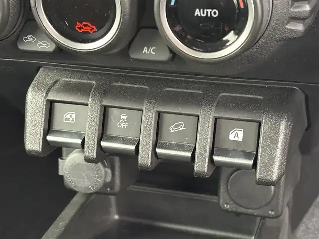 スズキ ジムニー XC 大分県 2021(令3)年 4.8万km ブルーイッシュブラックパール3 ・カロッツェリアナビ(CD/DVD/BT/SD)/・フルセグテレビ/・バックモニター/・衝突軽減ブレーキ/・レーンアシスト/・ETC/・ドライブレコーダー/・シートヒーター/・オートハイビーム/・ステアリングリモコン/・スマートキー/・プッシュスタートボタン/・純正アルミホイール