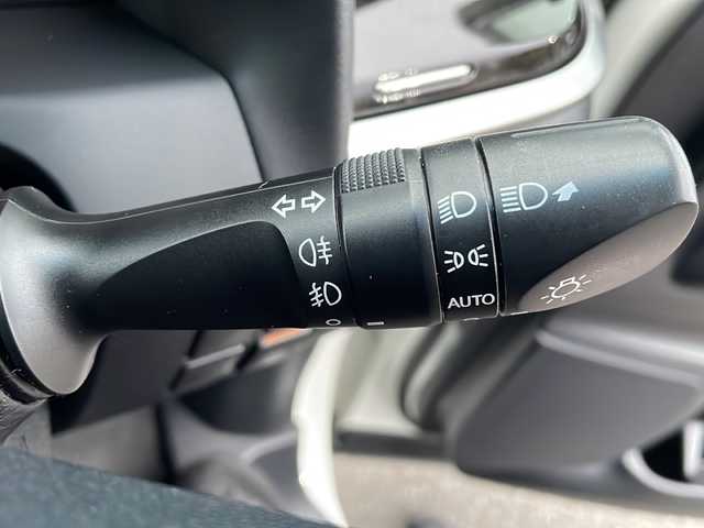 トヨタ アルファード S Aパッケージ 岩手県 2015(平27)年 13万km ホワイトパールクリスタルシャイン 純正SDナビ/AM/FM/CD/DVD/Bluetooth/フルセグTV/純正オーディオ/バックカメラ/ビルトインETC/クルーズコントロール/衝突被害軽減ブレーキ/レーンキープアシスト/横滑り防止装置/アイドリングストップ/オートライト/オートハイビーム/LEDヘッドライト/フォグランプ/スマートキー/プッシュスタート/電動格納ミラー/純正18インチAW/保証書/取扱説明書