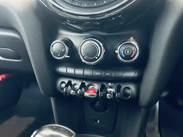 ＭＩＮＩ ミニ ヴィクトリア 大阪府 2020(令2)年 2.4万km 黒 純正ナビ/USB/Bluetooth/ETC/純正15インチAW/アイドリングストップ/エンジンスタートボタン