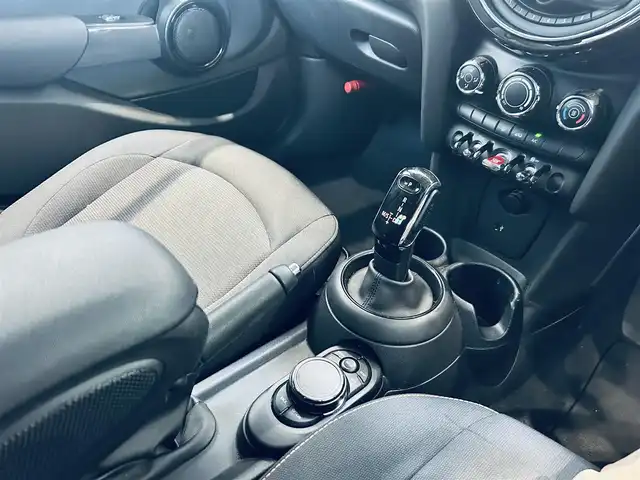 ＭＩＮＩ ミニ ヴィクトリア 大阪府 2020(令2)年 2.4万km 黒 純正ナビ/USB/Bluetooth/ETC/純正15インチAW/アイドリングストップ/エンジンスタートボタン