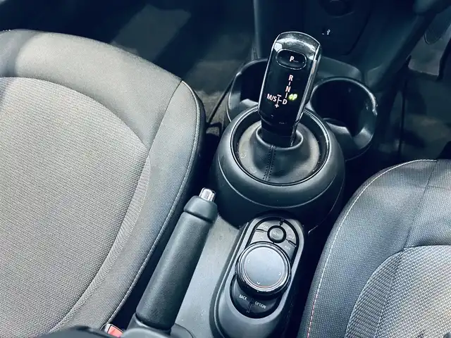 ＭＩＮＩ ミニ ヴィクトリア 大阪府 2020(令2)年 2.4万km 黒 純正ナビ/USB/Bluetooth/ETC/純正15インチAW/アイドリングストップ/エンジンスタートボタン