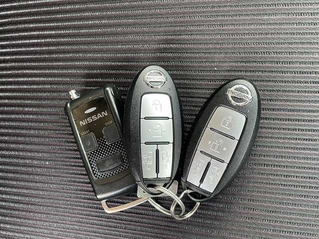 日産 セレナ ハイウェイスター プロパイロットED 岩手県 2016(平28)年 18.5万km ブリリアントホワイトパール ワンオーナー/純正9インチSDナビ/AM/FM/CD/DVD/Bluetooth/ワンセグTV/バックカメラ/ビルトインETC/ドライブレコーダー/両側パワースライドドア/フリップダウンモニター/レーダークルーズコントロール/ハンズフリーオートスライドドア/衝突被害軽減ブレーキ/横滑り防止装置/コーナーセンサー/ハンズフリーオートスライドドア/アイドリングストップ/シートヒーター/オートライト/LEDヘッドライト/フォグランプ/スマートキー/プッシュスタート/電動格納ミラー/純正15インチAW/純正フロアマット/ドアバイザー/保証書/取扱説明書