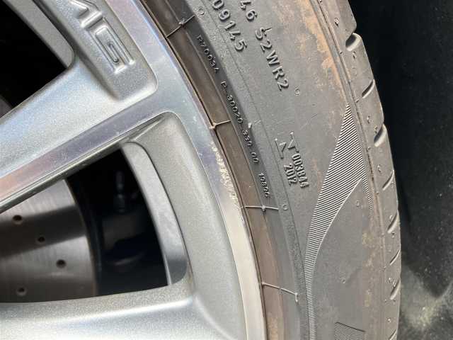 メルセデス・ベンツ Ｓ５００ 4マチック AMGライン 三重県 2022(令4)年 1万km ダイヤモンドホワイト レザーエクスクルーシブパッケージ(ダイヤモンドステッチ入ナッパ革シート(ベージュ)/Brumester3Dサラウンドサウンドシステム(15スピーカー)/ステアリングヒーター/アームレストヒーター)/3Dコックピットディスプレイ/ARヘッドアップディプレイ/シートベンチレーター(前席)/パノラミックスライディングルーフ/360度カメラ/アクティブパーキングアシスト/レーダーセーフティパッケージ(アクティブディスタンスアシストディストロニック/アクティブステアリングアシスト/アクティブレーンチェンジアシスト/アクティブエマージェンシーストップアシスト/アクティブブレーキアシスト/PRE-SAFE/PRE-SAFEインパルスサイド/PRE-SAFEサウンド/緊急回避補助システム/渋滞時緊急ブレーキ/アクティブブラインドスポットアシスト/アクティブレーンキーピングアシスト/PRE-SAFEプラス/トラフィックサインアシスト)/アクティブアンビエントライト/メモリー付パワーシート(前席)/シートヒーター(前席/後席)/12.8インチディスプレイ(ARナビゲーション/ダッシュカム/地デジTV/USBポート/AM/FM/AppleCarPlay/AndroidAuto)/ETC2.0/ドライブレコーダー/スペアキー