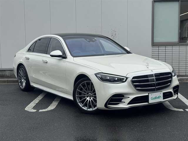メルセデス・ベンツ Ｓ５００ 4マチック AMGライン 三重県 2022(令4)年 1万km ダイヤモンドホワイト レザーエクスクルーシブパッケージ(ダイヤモンドステッチ入ナッパ革シート(ベージュ)/Brumester3Dサラウンドサウンドシステム(15スピーカー)/ステアリングヒーター/アームレストヒーター)/3Dコックピットディスプレイ/ARヘッドアップディプレイ/シートベンチレーター(前席)/パノラミックスライディングルーフ/360度カメラ/アクティブパーキングアシスト/レーダーセーフティパッケージ(アクティブディスタンスアシストディストロニック/アクティブステアリングアシスト/アクティブレーンチェンジアシスト/アクティブエマージェンシーストップアシスト/アクティブブレーキアシスト/PRE-SAFE/PRE-SAFEインパルスサイド/PRE-SAFEサウンド/緊急回避補助システム/渋滞時緊急ブレーキ/アクティブブラインドスポットアシスト/アクティブレーンキーピングアシスト/PRE-SAFEプラス/トラフィックサインアシスト)/アクティブアンビエントライト/メモリー付パワーシート(前席)/シートヒーター(前席/後席)/12.8インチディスプレイ(ARナビゲーション/ダッシュカム/地デジTV/USBポート/AM/FM/AppleCarPlay/AndroidAuto)/ETC2.0/ドライブレコーダー/スペアキー