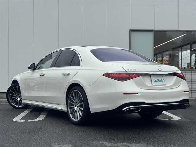 メルセデス・ベンツ Ｓ５００ 4マチック AMGライン 三重県 2022(令4)年 1万km ダイヤモンドホワイト レザーエクスクルーシブパッケージ(ダイヤモンドステッチ入ナッパ革シート(ベージュ)/Brumester3Dサラウンドサウンドシステム(15スピーカー)/ステアリングヒーター/アームレストヒーター)/3Dコックピットディスプレイ/ARヘッドアップディプレイ/シートベンチレーター(前席)/パノラミックスライディングルーフ/360度カメラ/アクティブパーキングアシスト/レーダーセーフティパッケージ(アクティブディスタンスアシストディストロニック/アクティブステアリングアシスト/アクティブレーンチェンジアシスト/アクティブエマージェンシーストップアシスト/アクティブブレーキアシスト/PRE-SAFE/PRE-SAFEインパルスサイド/PRE-SAFEサウンド/緊急回避補助システム/渋滞時緊急ブレーキ/アクティブブラインドスポットアシスト/アクティブレーンキーピングアシスト/PRE-SAFEプラス/トラフィックサインアシスト)/アクティブアンビエントライト/メモリー付パワーシート(前席)/シートヒーター(前席/後席)/12.8インチディスプレイ(ARナビゲーション/ダッシュカム/地デジTV/USBポート/AM/FM/AppleCarPlay/AndroidAuto)/ETC2.0/ドライブレコーダー/スペアキー
