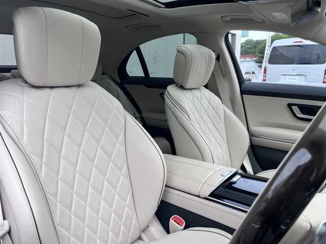 メルセデス・ベンツ Ｓ５００ 4マチック AMGライン 三重県 2022(令4)年 1万km ダイヤモンドホワイト レザーエクスクルーシブパッケージ(ダイヤモンドステッチ入ナッパ革シート(ベージュ)/Brumester3Dサラウンドサウンドシステム(15スピーカー)/ステアリングヒーター/アームレストヒーター)/3Dコックピットディスプレイ/ARヘッドアップディプレイ/シートベンチレーター(前席)/パノラミックスライディングルーフ/360度カメラ/アクティブパーキングアシスト/レーダーセーフティパッケージ(アクティブディスタンスアシストディストロニック/アクティブステアリングアシスト/アクティブレーンチェンジアシスト/アクティブエマージェンシーストップアシスト/アクティブブレーキアシスト/PRE-SAFE/PRE-SAFEインパルスサイド/PRE-SAFEサウンド/緊急回避補助システム/渋滞時緊急ブレーキ/アクティブブラインドスポットアシスト/アクティブレーンキーピングアシスト/PRE-SAFEプラス/トラフィックサインアシスト)/アクティブアンビエントライト/メモリー付パワーシート(前席)/シートヒーター(前席/後席)/12.8インチディスプレイ(ARナビゲーション/ダッシュカム/地デジTV/USBポート/AM/FM/AppleCarPlay/AndroidAuto)/ETC2.0/ドライブレコーダー/スペアキー