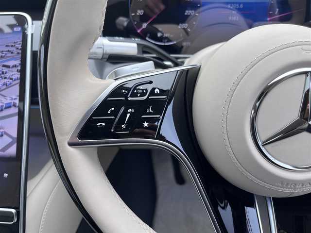 メルセデス・ベンツ Ｓ５００ 4マチック AMGライン 三重県 2022(令4)年 1万km ダイヤモンドホワイト レザーエクスクルーシブパッケージ(ダイヤモンドステッチ入ナッパ革シート(ベージュ)/Brumester3Dサラウンドサウンドシステム(15スピーカー)/ステアリングヒーター/アームレストヒーター)/3Dコックピットディスプレイ/ARヘッドアップディプレイ/シートベンチレーター(前席)/パノラミックスライディングルーフ/360度カメラ/アクティブパーキングアシスト/レーダーセーフティパッケージ(アクティブディスタンスアシストディストロニック/アクティブステアリングアシスト/アクティブレーンチェンジアシスト/アクティブエマージェンシーストップアシスト/アクティブブレーキアシスト/PRE-SAFE/PRE-SAFEインパルスサイド/PRE-SAFEサウンド/緊急回避補助システム/渋滞時緊急ブレーキ/アクティブブラインドスポットアシスト/アクティブレーンキーピングアシスト/PRE-SAFEプラス/トラフィックサインアシスト)/アクティブアンビエントライト/メモリー付パワーシート(前席)/シートヒーター(前席/後席)/12.8インチディスプレイ(ARナビゲーション/ダッシュカム/地デジTV/USBポート/AM/FM/AppleCarPlay/AndroidAuto)/ETC2.0/ドライブレコーダー/スペアキー