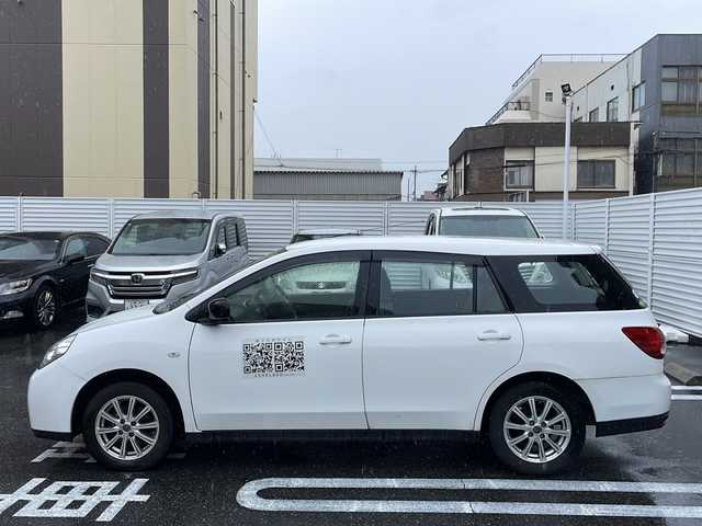 日産 ウイングロード 15B 広島県 2015(平27)年 13.5万km ホワイト /登録時走行距離/　　　　　　　134625キロ/ワンオーナー/純正ナビ/バックカメラ/地デジ/新車時整備手帳/　　【保証書】/取扱説明書/
