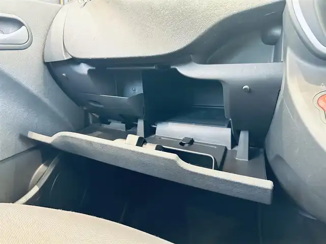 ルノー カングー パナシェ 大阪府 2021(令3)年 4.1万km 黄 Panasonicナビ/TV/バックカメラ/USB/Bluetooth/CD/DVD/ETC/ドラレコ/クルコン/FOCALスピーカー