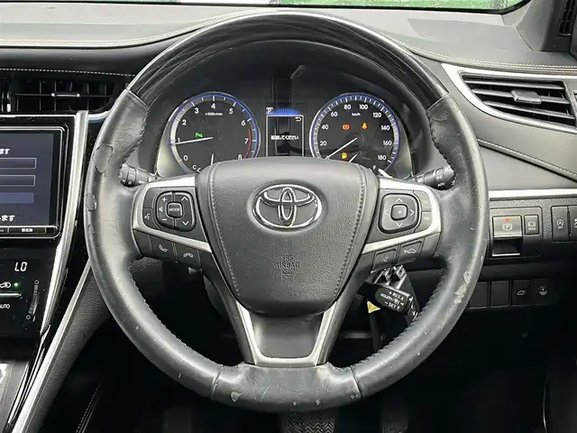 トヨタ ハリアー プレミアム 香川県 2018(平30)年 5万km ホワイトパールクリスタルシャイン 登録時走行距離 49119km/純正ナビ/→AM/FM/フルセグTV/Bluetooth/バックカメラ/ビルトインETC/アダプティブクルーズコントロール/前後ドライブレコーダー/電子パーキング/オートホールド/革巻きステアリング/ハーフレザーシート/パワーシート/パワーバックドア/LEDオートライト/フォグランプ/オートハイビーム/プリクラッシュセーフティ/レーンディパーチャーアラート/横滑り防止装置/プッシュスタート/スマートキー/スペアキー2本（スマートキー、カードキー）