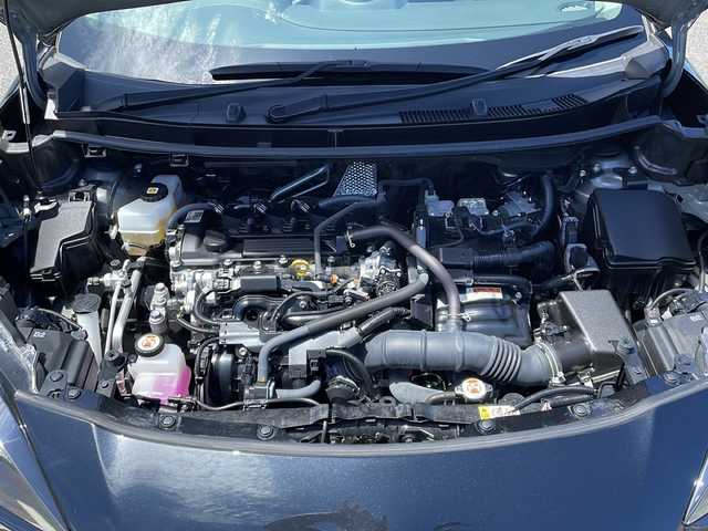 トヨタ ヤリスクロス ハイブリッド Z 山口県 2022(令4)年 4.4万km ブラックマイカ ワンオーナー/純正８インチディスプレイオーディオ/・コネクテッドナビ/・Bluetooth機能/・AM/FMラジオ/・USB入力端子/・Miracast/・交通情報/パノラミックビューーモニター/ドライブレコーダー/ETC/スマートキー/プッシュスタート/保証書/取扱説明書/Toyota Safety Sense/・プリクラッシュセーフティ/・レーントレーシングアシスト/・レーダークルーズコントロール/・オートマチックハイビーム/・ロードサインアシスト/・ドライバー異常時対応システム/・発進遅れ告知機能/ブラインドスポットモニター/車両接近通報装置/ハンドルヒーター/D/N席シートヒーター/純正１８インチアルミホイール