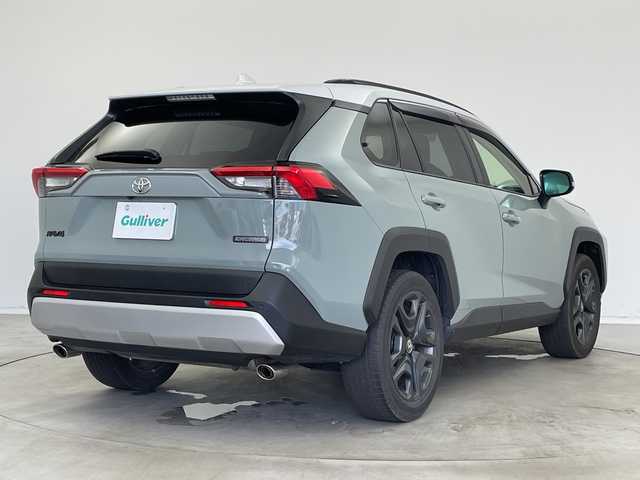 トヨタ ＲＡＶ４ アドベンチャー 新潟県 2022(令4)年 3.7万km アッシュグレーメタリック/アーバンカーキ 4WD/ワンオーナー/純正メモリナビ /　フルセグTV/Bluetooth/USB/サンルーフ/パワーバックドア/レーダークルーズコントロール/ブラインドスポットモニター/レザーシート/D席パワーシート/前席シートヒーター/前席エアシート/衝突被害軽減ブレーキ/レーンキープアシスト/前後コーナーセンサー/前後ドライブレコーダー/バックモニター/ビルトインETC2.0/オートマチックハイビーム/横滑り防止装置/ステアリングヒーター/レザーステアリング/ステアリングスイッチ/禁煙車