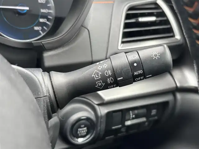 スバル ＸＶ ハイブリッド アドバンス 宮城県 2019(令1)年 9.8万km クリスタルホワイトP 登録時走行距離97831km/純正ナビ/フルセグTV/CD/DVD/Bluetooth/追従クルーズコントロール/パワーシート/スマートキー/プッシュスタート/バックカメラ/コーナーセンサー/純正フロアマット/衝突軽減ブレーキ/純正アルミホイール/オートライト/ドライブレコーダー/ブラインドスポット/ドアバイザー
