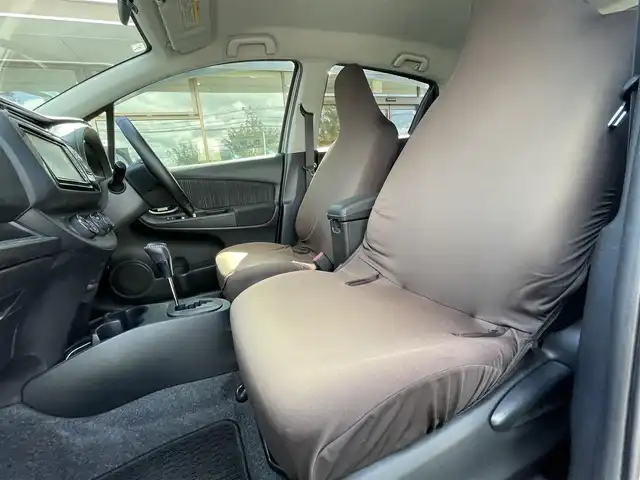 トヨタ ヴィッツ F 長野県 2017(平29)年 4.1万km アバンギャルドブロンズメタリック 4WD/純正ナビ/・Bluetooth/TV/CD/DVD/バックカメラ/純正ETC/純正フロアマット/前後コーナーセンサー/電格ミラー/ドアバイザー/スペアキー1本/保証書/取り扱い説明書