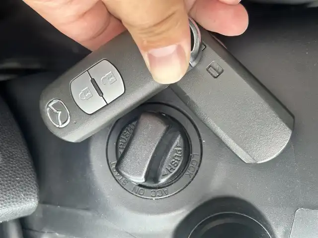 マツダ デミオ 13C－V スマートEDⅡ 愛知県 2012(平24)年 9.8万km ラディアントエボニーマイカ 社外SDナビ(FM/AM/CD/DVD/BT/ワンセグ)/電動格納ミラー/フォグランプ/ETC/ドアバイザー/スマートキー・スペアキー/ステアリングリモコン/ABS/取扱説明書・保証書