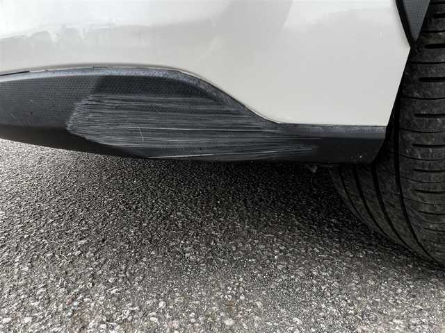 スバル インプレッサ ＸＶ ハイブリッド 2．0i－L アイサイト 道央・札幌 2014(平26)年 11.9万km サテンホワイトパール ４WD/社外SDナビ/AM/FM/BT/SD/CD/DVD/フルセグ/衝突被害軽減ブレーキ/アイサイト/横滑り防止装置/レーダークルーズコントロール/レーンキープアシスト/バックカメラ/ビルトインETC/前席パワーシート/革巻きステアリング/ステアリングリモコン/パドルシフト/MTモード付AT/プッシュスタート/スマートキー/キセノンヘッドライト/オートライト/フォグランプ/電動格納ミラー/ウィンカーミラー/純正フロアマット