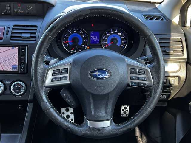 スバル インプレッサ ＸＶ ハイブリッド 2．0i－L アイサイト 道央・札幌 2014(平26)年 11.9万km サテンホワイトパール ４WD/社外SDナビ/AM/FM/BT/SD/CD/DVD/フルセグ/衝突被害軽減ブレーキ/アイサイト/横滑り防止装置/レーダークルーズコントロール/レーンキープアシスト/バックカメラ/ビルトインETC/前席パワーシート/革巻きステアリング/ステアリングリモコン/パドルシフト/MTモード付AT/プッシュスタート/スマートキー/キセノンヘッドライト/オートライト/フォグランプ/電動格納ミラー/ウィンカーミラー/純正フロアマット