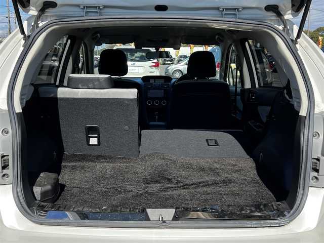 スバル インプレッサ ＸＶ ハイブリッド 2．0i－L アイサイト 道央・札幌 2014(平26)年 11.9万km サテンホワイトパール ４WD/社外SDナビ/AM/FM/BT/SD/CD/DVD/フルセグ/衝突被害軽減ブレーキ/アイサイト/横滑り防止装置/レーダークルーズコントロール/レーンキープアシスト/バックカメラ/ビルトインETC/前席パワーシート/革巻きステアリング/ステアリングリモコン/パドルシフト/MTモード付AT/プッシュスタート/スマートキー/キセノンヘッドライト/オートライト/フォグランプ/電動格納ミラー/ウィンカーミラー/純正フロアマット