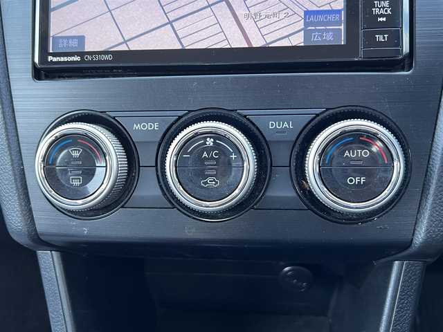 スバル インプレッサ ＸＶ ハイブリッド 2．0i－L アイサイト 道央・札幌 2014(平26)年 11.9万km サテンホワイトパール ４WD/社外SDナビ/AM/FM/BT/SD/CD/DVD/フルセグ/衝突被害軽減ブレーキ/アイサイト/横滑り防止装置/レーダークルーズコントロール/レーンキープアシスト/バックカメラ/ビルトインETC/前席パワーシート/革巻きステアリング/ステアリングリモコン/パドルシフト/MTモード付AT/プッシュスタート/スマートキー/キセノンヘッドライト/オートライト/フォグランプ/電動格納ミラー/ウィンカーミラー/純正フロアマット