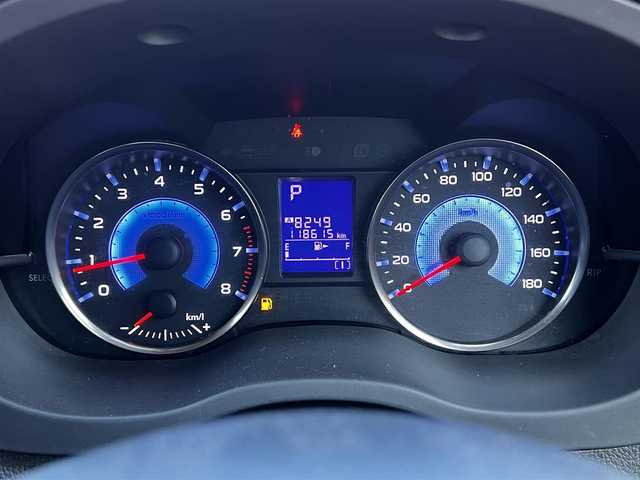 スバル インプレッサ ＸＶ ハイブリッド 2．0i－L アイサイト 道央・札幌 2014(平26)年 11.9万km サテンホワイトパール ４WD/社外SDナビ/AM/FM/BT/SD/CD/DVD/フルセグ/衝突被害軽減ブレーキ/アイサイト/横滑り防止装置/レーダークルーズコントロール/レーンキープアシスト/バックカメラ/ビルトインETC/前席パワーシート/革巻きステアリング/ステアリングリモコン/パドルシフト/MTモード付AT/プッシュスタート/スマートキー/キセノンヘッドライト/オートライト/フォグランプ/電動格納ミラー/ウィンカーミラー/純正フロアマット