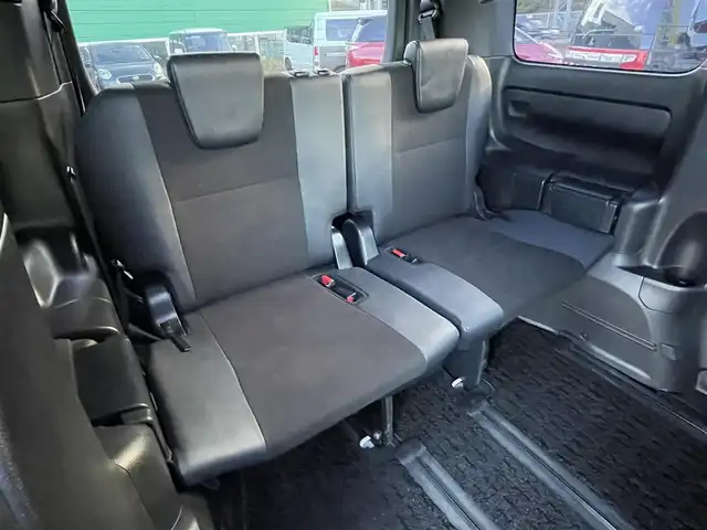 トヨタ ノア ハイブリッド Si ダブルバイビー 千葉県 2016(平28)年 14.2万km ホワイトパールクリスタルシャイン トヨタセーフティーセンス/・プリクラッシュセーフティー/・レーンキープアシスト/・オートマチックハイビーム/純正10インチSDナビ【NSZN-Z66T】/・CD/DVD/MSV/Bluetooth/フルセグTV/純正フリップダウンモニター【V9T-R59C】/両後パワースライドドア/クルーズコントロール/スマートキー/ハーフレザーシート/純正LEDヘッドライト/フォグランプ/純正16インチアルミホイール/ビルトインETC/ドアバイザー/本革巻きステアリング/新車時保証書＆取扱説明書