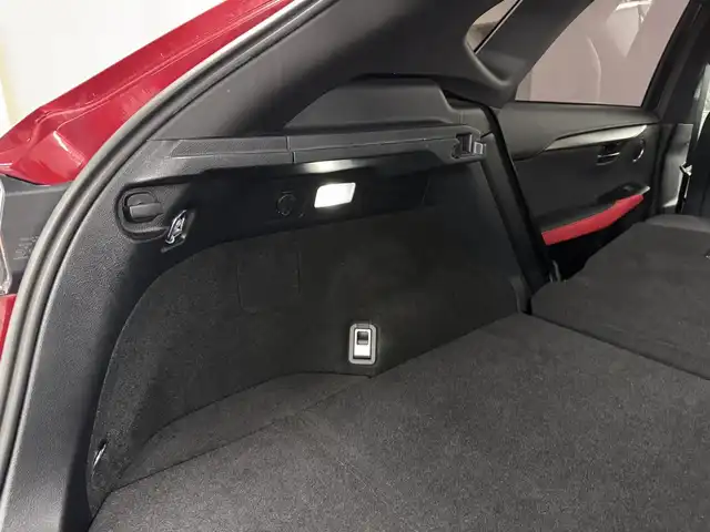 レクサス ＮＸ 300h Fスポーツ 三重県 2018(平30)年 4.1万km レッドマイカクリスタルシャイン ハイブリッド/FF/MTモード付フロアCVT/純正 10.3インチナビ/（AM/FM/CD/DVD/SDREC/SD/USB/iPod/Bluetooth/Miracast/AUX/TV）/パノラミックビューモニター（シースルービュー機能付）*/ドライブレコーダー 前方/ビルトイン ETC2.0/LEXUS Safety Sytem＋/●プリクラッシュセーフティ［PCS］（ミリ波レーダー方式）/●レーンディパーチャーアラート（ステアリング操作支援付）/●アダプティブハイビームシステム*/●レーダークルコン（全車速追従機能付）/●クリアランスソナー＆バックソナー/・ブラインドスポットモニター＆リヤクロストラフィックアラート*/など/装備/・3眼フルLEDヘッドランプ*/・AC100Vコンセント（100W）*/・本アルミ（名栗調仕上げ/シルバー）インテリア*/・ハンズフリーパワーバックドア/・本革シート（赤革）/・シートヒーター＆ベンチレーション（D/N）/・パワーシート（Dランバーサポート付8way/N8way）/・電子パーキングブレーキ＆ブレーキホールド/・雨滴感応式フロントワイパー/・アクティブサウンドコントロール（ASC）/・純正18inAW/など/*…メーカーOP