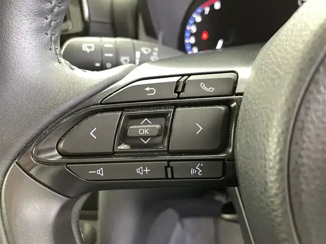 トヨタ ヤリスクロス Z アドベンチャー 福井県 2023(令5)年 1.6万km ブラックマイカ 純正ディーラーオプションナビ/アラウンドビューモニター/パワ－バックドア/ハーフレザーシート/シートヒーター/ハンドルヒーター/ブラインドスポットモニター/純正ドライブレコーダー/ビルトインＥＴＣ/トヨタセーフティセンス