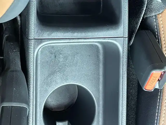 トヨタ ヤリスクロス Z アドベンチャー 福井県 2023(令5)年 1.6万km ブラックマイカ 純正ディーラーオプションナビ/アラウンドビューモニター/パワ－バックドア/ハーフレザーシート/シートヒーター/ハンドルヒーター/ブラインドスポットモニター/純正ドライブレコーダー/ビルトインＥＴＣ/トヨタセーフティセンス