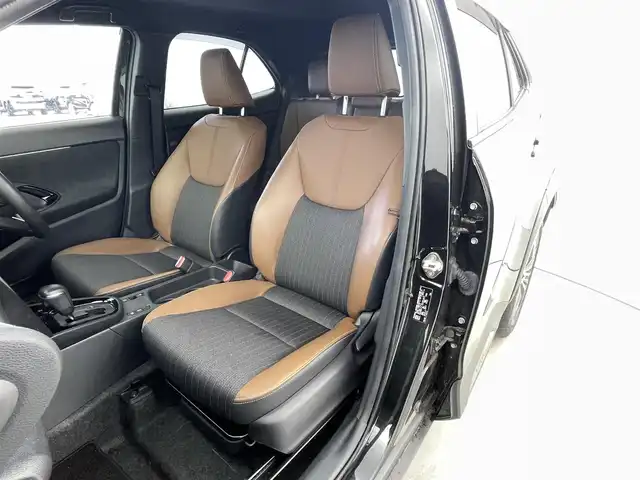 トヨタ ヤリスクロス Z アドベンチャー 福井県 2023(令5)年 1.6万km ブラックマイカ 純正ディーラーオプションナビ/アラウンドビューモニター/パワ－バックドア/ハーフレザーシート/シートヒーター/ハンドルヒーター/ブラインドスポットモニター/純正ドライブレコーダー/ビルトインＥＴＣ/トヨタセーフティセンス