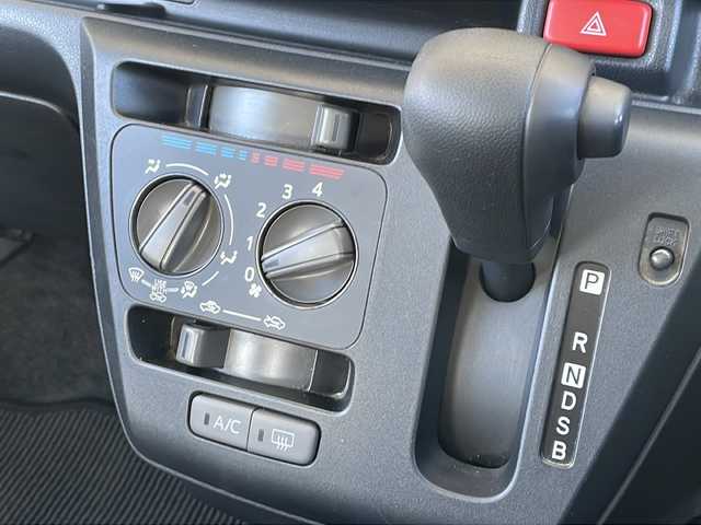 ダイハツ ミラ イース L SAⅢ 長野県 2018(平30)年 6.2万km シルバー レーダーブレーキサポート/アイドリングストップ/純正CD/コーナーセンサー/キーレス/ワンオーナー/保証書