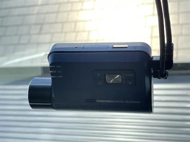 ボルボ Ｖ６０ B5 インスクリプション 三重県 2022(令4)年 1.8万km クリスタルホワイトP ワンオーナー/ラグジュアリーパッケージ/クライメイトパッケージ/サンルーフ　/Ｂｏｗｅｒｓ＆Ｗｉｌｋｉｎｓ　/全席シートヒーター　/ステアリングヒーター　/純正ナビ　/全方位カメラ　/カープレイ　/ＥＴＣ　/シートベンチレーション　/純正１８インチアルミ　/パイロットアシスト　/ＬＥＤ