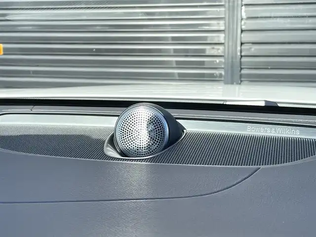 ボルボ Ｖ６０ B5 インスクリプション 三重県 2022(令4)年 1.8万km クリスタルホワイトP ワンオーナー/ラグジュアリーパッケージ/クライメイトパッケージ/サンルーフ　/Ｂｏｗｅｒｓ＆Ｗｉｌｋｉｎｓ　/全席シートヒーター　/ステアリングヒーター　/純正ナビ　/全方位カメラ　/カープレイ　/ＥＴＣ　/シートベンチレーション　/純正１８インチアルミ　/パイロットアシスト　/ＬＥＤ