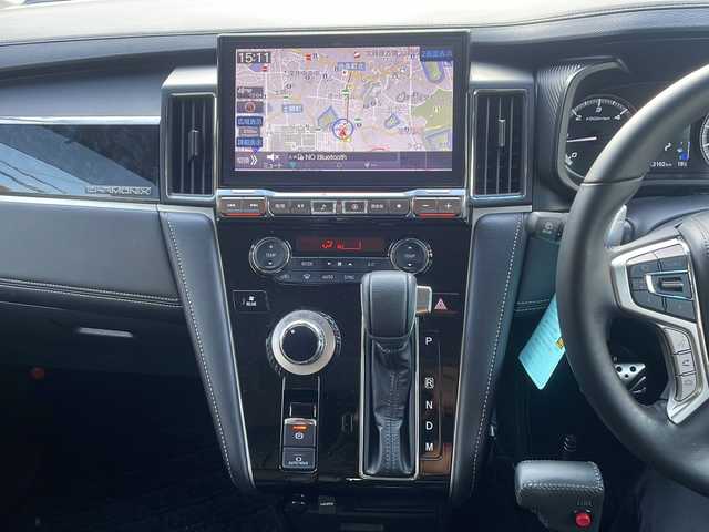 三菱 デリカＤ：５ シャモニー 秋田県 2025(令7)年 1.3万km ホワイトダイヤモンド 4WD/フリップダウンモニター/アルパインナビ/　　CD/DVD/BT/フルセグTV/バックカメラ/両側パワースライドドア/電動リアゲート/レーダークルーズコントロール/LEDオートライト/ハーフレザーシート/前席シートヒーター/運転席パワーシート/純正18インチアルミホイール/ルーフキャリア/ステアリングヒーター/パドルシフト/USBポート/スマートキー/ビルトインETC