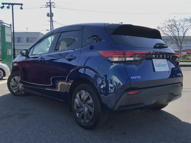 日産 ノート S FOUR 鳥取県 2021(令3)年 4.8万km オーロラフレアブルーパール ４WD/純正９インチナビ/フルセグ/DVD/CD/BT/USB/アラウンドビューモニター/ドライブレコーダー・ETC/前席シートヒーター/ステアリングヒーター/エマージェンシーブレーキ/レーンキープアシスト/インテリジェントルームミラー/LEDヘットライト/LEDフォグライト/プッシュエンジンスタート/フロアマット/ドアバイザー/保証書・取扱説明書/スペアキー