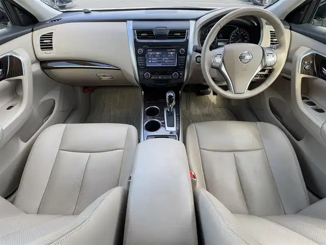 日産 ティアナ XV ナビAVMパッケージ 大分県 2019(令1)年 6.6万km ブリリアントホワイトパール ・ナビ(CD/DVD/BT/AUX/USB)/・全方位カメラ/・サンルーフ/・衝突軽減ブレーキ/・ベージュシート/・助手席電動オットマン/・パワーシート/・シートヒーター/・エアシート/・ドライブレコーダー/・ETC/・ブラインドスポット/・コーナーセンサー/・クルーズコントロール/・ステアリングリモコン/・スマートキー/・プッシュスタートボタン