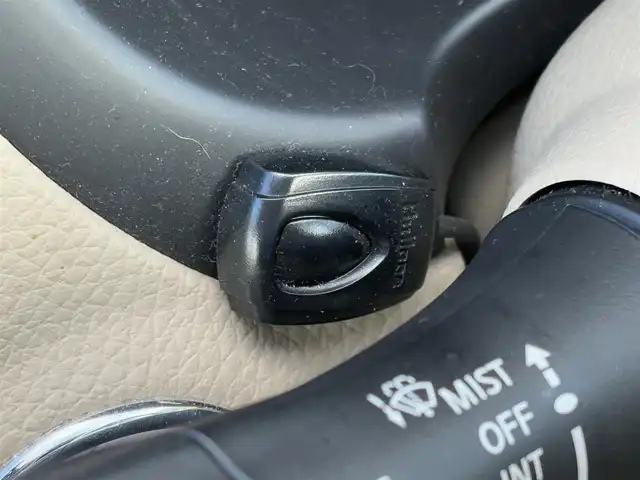 日産 ティアナ XV ナビAVMパッケージ 大分県 2019(令1)年 6.6万km ブリリアントホワイトパール ・ナビ(CD/DVD/BT/AUX/USB)/・全方位カメラ/・サンルーフ/・衝突軽減ブレーキ/・ベージュシート/・助手席電動オットマン/・パワーシート/・シートヒーター/・エアシート/・ドライブレコーダー/・ETC/・ブラインドスポット/・コーナーセンサー/・クルーズコントロール/・ステアリングリモコン/・スマートキー/・プッシュスタートボタン