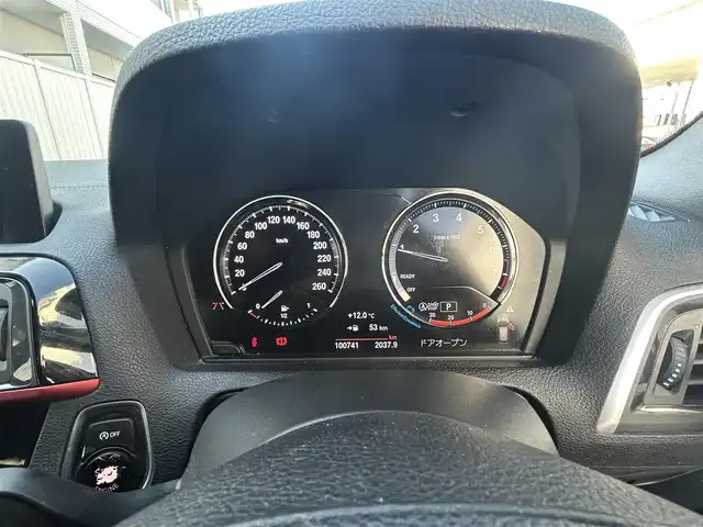 ＢＭＷ １１８ｉ スポーツ 愛知県 2018(平30)年 10.1万km サファイアブラックP 純正HDDナビ(FM/AM/CD/DVD/USB)/インテリジェントセーフ/パーク・ディスタンス・コントロール/バックカメラ/ターボ/HIDヘッドライト/フォグランプ/純正AW16インチ/電動格納ミラー/純正フロアマット/アイドリングストップ/ETC/プッシュスタート/リモコンキー・スペアキー１本/ステアリングリモコン/ABS/取扱説明書・保証書