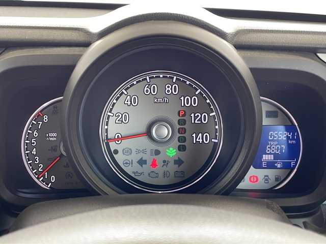 ホンダ Ｎ ＯＮＥ スタンダード ローダウン 愛媛県 2019(令1)年 5.6万km ルナシルバーM 前後コーナーセンサー/社外ポータブルナビ/社外オーディオ(DEH-380)/ETC/衝突軽減システム/スマートキー/社外アルミホイール/プッシュスタート/フロアマット/スペアキー