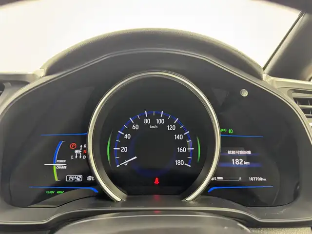 ホンダ フィット ハイブリット Sパッケージ 愛知県 2015(平27)年 10.8万km アラバスターシルバーメタリック 純正ナビ　/（フルセグ／ＢＴ／ＣＤ／ＤＶＤ）　/クルーズコントロール　/パドルシフト　/バックモニター　/横滑り防止　/オートライト　/電動格納ミラー　/ドライブレコーダー　/ＥＴＣ　/純正ＡＷ