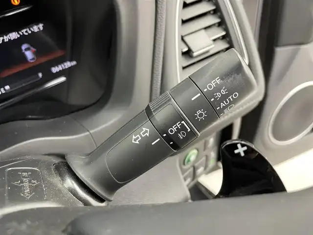 ホンダ ヴェゼル ハイブリッド Z ホンダセンシング 富山県 2019(令1)年 6.5万km クリスタルブラックパール 純正ナビ（AM/FM/CD/DVD/USB/BT）/フルセグTV/バックカメラ/寒冷地仕様/ホンダセンシング/衝突軽減ブレーキ〈CMBS〉/アダプティブ・クルーズ・コントロール/車線維持支援システム/標識認識機能/社外16インチAW/純正17インチAW付きサマータイヤ積込（2mm）/LEDヘッドライト/LEDフォグランプ/オートライト/ハーフレザーシート/前席シートヒーター/ドライブレコーダー前後/ビルトインETC/パドルシフト/プッシュスタート/アイドリングストップ/純正フロアマット/保証書