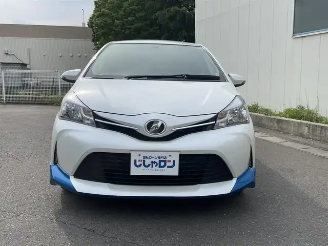 トヨタ ヴィッツ U 福島県 2014(平26)年 4.6万km ホワイトパールクリスタルシャイン (株)IDOMが運営する【じしゃロン福島店】の自社ローン専用車両になります。こちらは現金またはオートローンご利用時の価格です。自社ローンご希望の方は別途その旨お申付け下さい/社外メモリナビ/フルセグテレビ/バックカメラ/革巻ステアリング/ステアリングリモコン/シートヒーター/社外ドライブレコーダー/革巻シフトノブ/ＥＴＣ/ヘッドライトレベライザー/ドアバイザー