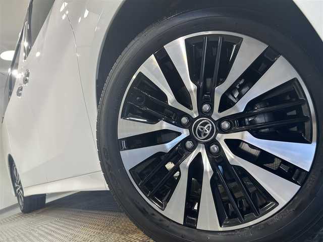 トヨタ アルファード S Cパッケージ 愛知県 2022(令4)年 2.7万km ホワイトパールクリスタルシャイン 純正９インチナビ/純正CD/DVDデッキ/ツインムーンルーフ/純正フリップダウンモニター/両側パワースライドドア/パワーバックドア/レーダークルーズコントロール/衝突軽減ブレーキ/レーンキープアシスト/ブラインドスポットモニター/クリアランスソナー/先行車発進告知/バックカメラ/ハンドルヒーター/シートヒーター/シートクーラー/レザーシート/パワーシート/シートメモリー/ビルトインＥＴＣ2.0/デジタルインナーミラー/AC100Vコンセント/アクセサリーソケット/USB入力端子/オートハイビーム/オットマン/純正18インチアルミホイール