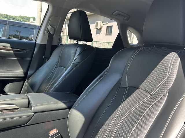 レクサス ＲＸ 450h バージョンL 滋賀県 2020(令2)年 4.8万km ソニッククォーツ 純正メーカーナビ/　【AM・FM/USB/Bluetooth/SD/TV】/バックカメラ　【全方位】/レザーシート/運転席・助手席　シートヒーター/エアーシート/全席　パワーシート/ステアリングヒーター/パワーバックドア/レーントレーシングアシスト/プリクラッシュセーフティー/ブラインドスポットモニター/パーキングサポートサポートアシスト/コーナーセンサー/クルーズコントロール/パーキングサポートブレーキ/ロードサインアシスト/横滑り防止システム/Autoハイビーム/プッシュスタート/電格ミラー/ドライブレコーダー/ETC2.0