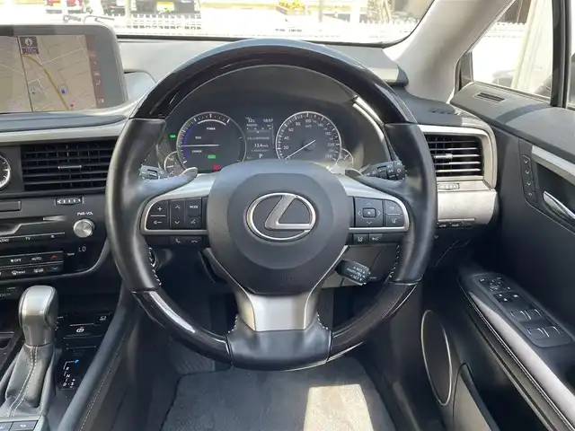 レクサス ＲＸ 450h バージョンL 滋賀県 2020(令2)年 4.8万km ソニッククォーツ ガソリン/4WD/CVT/純正メーカーナビ/【AM・FM/USB/Bluetooth/SD/TV】/バックカメラ　【全方位】/レザーシート/運転席・助手席　シートヒーター/エアーシート/全席　パワーシート/ETC2.0/ドライブレコーダー/ヘッドアップディスプレイ/ステアリングヒーター/パワーバックドア/レーントレーシングアシスト/プリクラッシュセーフティー/ブラインドスポットモニター/パーキングサポートアシスト/コーナーセンサー/クルーズコントロール/パーキングサポートブレーキ/ロードサインアシスト/横滑り防止システム/LEDヘッドライト/オートマチックハイビーム/オートライト/プッシュスタート/スマートキー/電格ウインカーミラー/ステアリングスイッチ/革巻きステアリング
