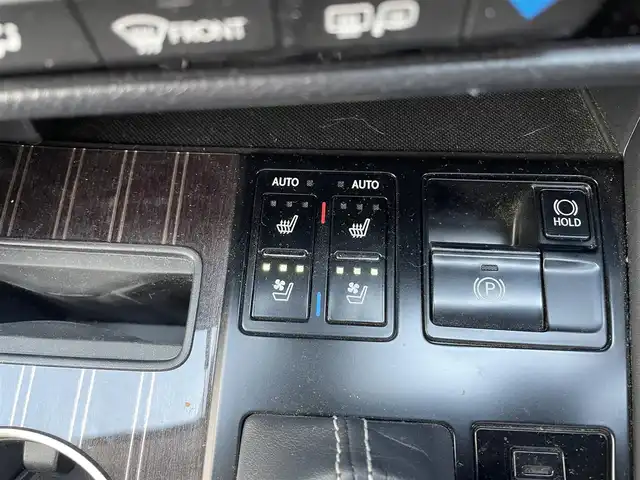 レクサス ＲＸ 450h バージョンL 滋賀県 2020(令2)年 4.8万km ソニッククォーツ ガソリン/4WD/CVT/純正メーカーナビ/【AM・FM/USB/Bluetooth/SD/TV】/バックカメラ　【全方位】/レザーシート/運転席・助手席　シートヒーター/エアーシート/全席　パワーシート/ETC2.0/ドライブレコーダー/ヘッドアップディスプレイ/ステアリングヒーター/パワーバックドア/レーントレーシングアシスト/プリクラッシュセーフティー/ブラインドスポットモニター/パーキングサポートアシスト/コーナーセンサー/クルーズコントロール/パーキングサポートブレーキ/ロードサインアシスト/横滑り防止システム/LEDヘッドライト/オートマチックハイビーム/オートライト/プッシュスタート/スマートキー/電格ウインカーミラー/ステアリングスイッチ/革巻きステアリング
