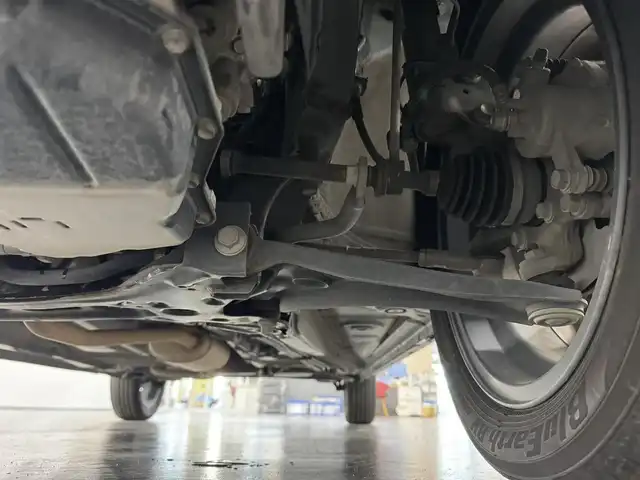 スズキ ハスラー HYBRID X 三重県 2020(令2)年 7.3万km デニムブルー ガンメタリック 2トーン マイルドハイブリッド/FF/インパネCVT/【OP】純正 9インチメモリーナビ/（CD/DVD/TV/FM/AM/Bluetooth/USB/iPod/SmartPhoneLink/AppleCarPlay/AndroidAuto）/【OP】全方位モニター/スズキセーフティサポート/・デュアルカメラブレーキサポート/・車線逸脱警報機能／ふらつき警報機能/・リヤパーキングセンサー/・標識認識機能（車両進入禁止、はみ出し通行禁止、最高速度、一時停止）/・先行車発進お知らせ機能/など/装備/・シートヒーター（D/N）/・オートエアコン/・オートライト/・LED ヘッドランプ＋フロントフォグランプ/・ハイビームアシスト/・ステアリングスイッチ/・プッシュスタート/・電動格納ドアミラー（ウインカーランプ付）/・純正15inAW/・保/・スマートキーx2/など