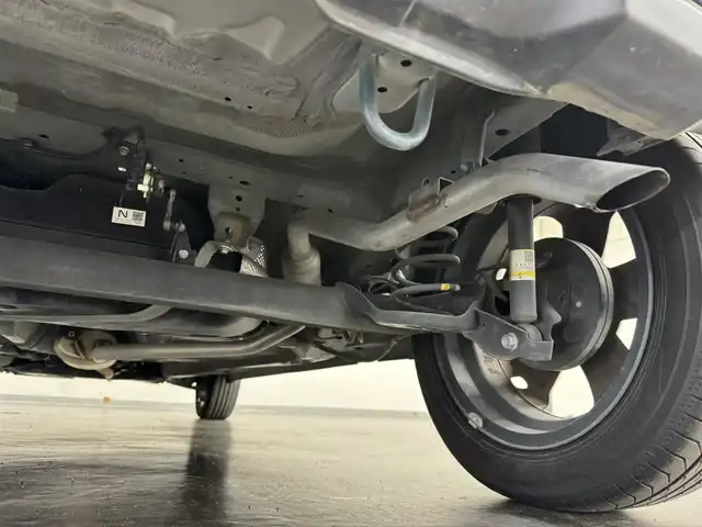 スズキ ハスラー HYBRID X 三重県 2020(令2)年 7.3万km デニムブルー ガンメタリック 2トーン マイルドハイブリッド/FF/インパネCVT/【OP】純正 9インチメモリーナビ/（CD/DVD/TV/FM/AM/Bluetooth/USB/iPod/SmartPhoneLink/AppleCarPlay/AndroidAuto）/【OP】全方位モニター/スズキセーフティサポート/・デュアルカメラブレーキサポート/・車線逸脱警報機能／ふらつき警報機能/・リヤパーキングセンサー/・標識認識機能（車両進入禁止、はみ出し通行禁止、最高速度、一時停止）/・先行車発進お知らせ機能/など/装備/・シートヒーター（D/N）/・オートエアコン/・オートライト/・LED ヘッドランプ＋フロントフォグランプ/・ハイビームアシスト/・ステアリングスイッチ/・プッシュスタート/・電動格納ドアミラー（ウインカーランプ付）/・純正15inAW/・保/・スマートキーx2/など